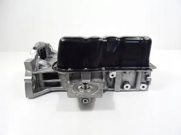 Cárter de aceite Mitsubishi OE OEM 87b79a-988f24 Usado image 3