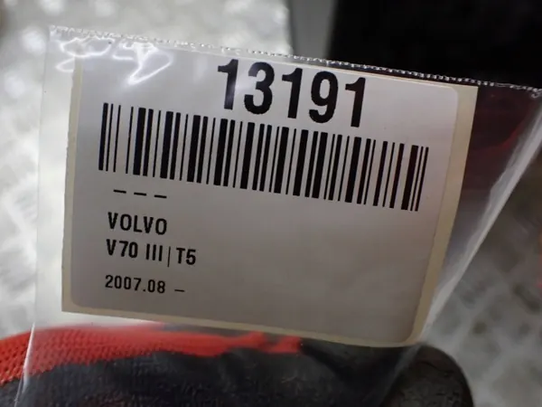 Accoudoir Volvo XC70 II OEM 39842517 - Occasion image 8
