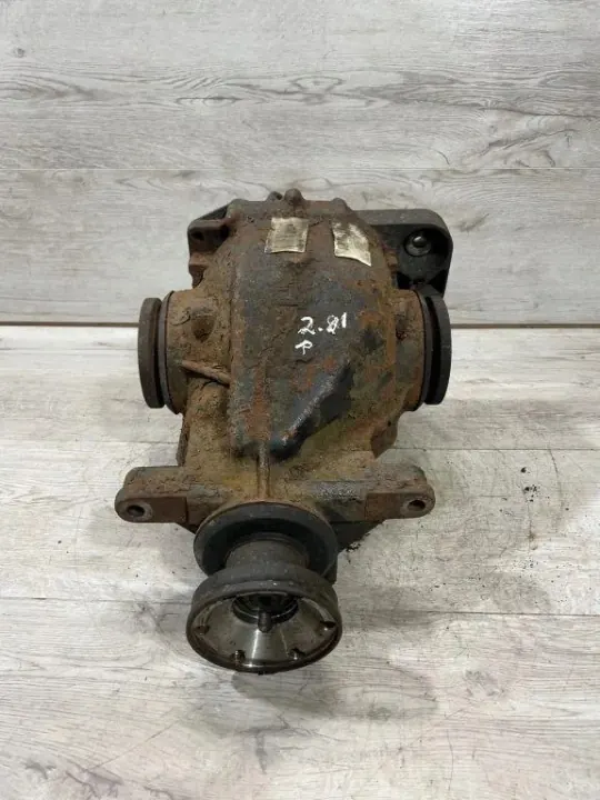 BMW 7 Serie E65 E66 E67 Achterdifferentieel EAF56S 3.0L Diesel image 2