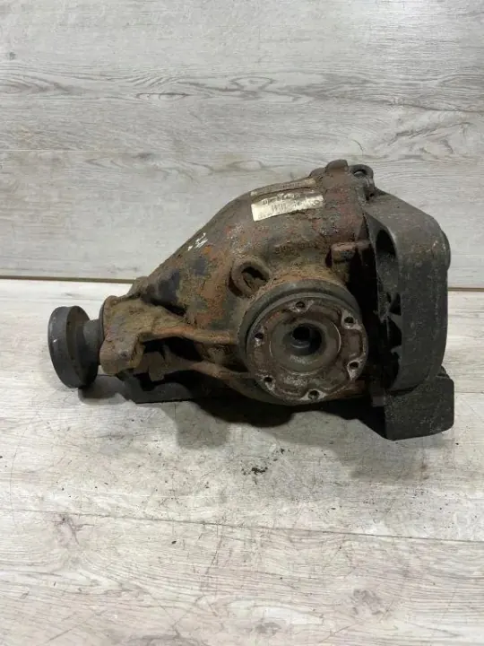 BMW 7 Serie E65 E66 E67 Achterdifferentieel EAF56S 3.0L Diesel image 3
