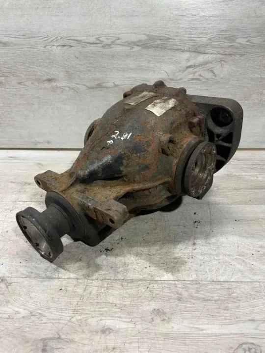 BMW 7 Serie E65 E66 E67 Achterdifferentieel EAF56S 3.0L Diesel image 4