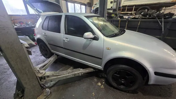 OEM 1J1422055T Gebrauchtes Getriebe für VW Golf IV image 8