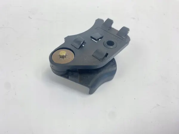 Suporte triângulo OEM UCHWYT/SDV06778 para porta-malas image 4
