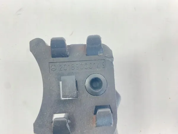 Suporte triângulo OEM UCHWYT/SDV06778 para porta-malas image 6