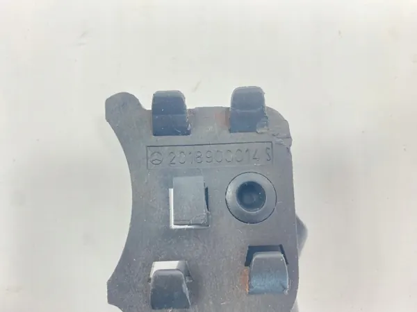 Suporte triângulo OEM UCHWYT/SDV06778 para porta-malas image 8