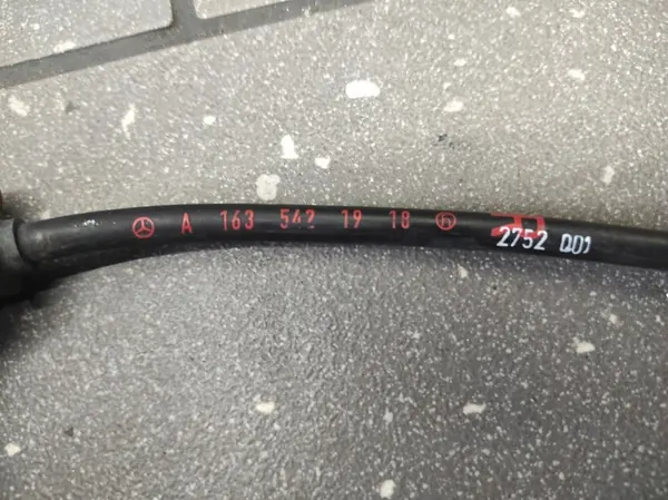 Voorste Rechter ABS Sensor Mercedes ML W163 A1635421918 image 2