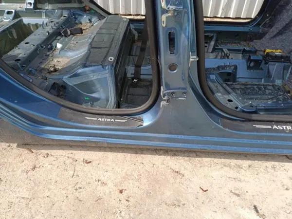Opel Astra V kvartspelare höger OEM 21788/Wrakowisko image 3