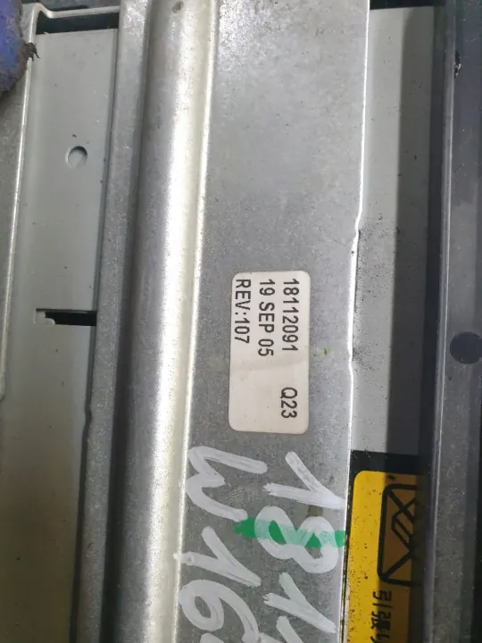 Cambiador CD usado OEM 18112091 para Mercedes-Benz ML W164 image 5