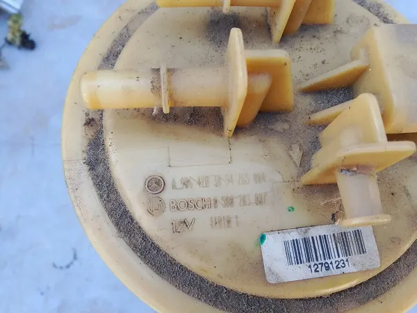 Bomba de combustible VW Crafter 2.0 TDI A9064703094 image 3