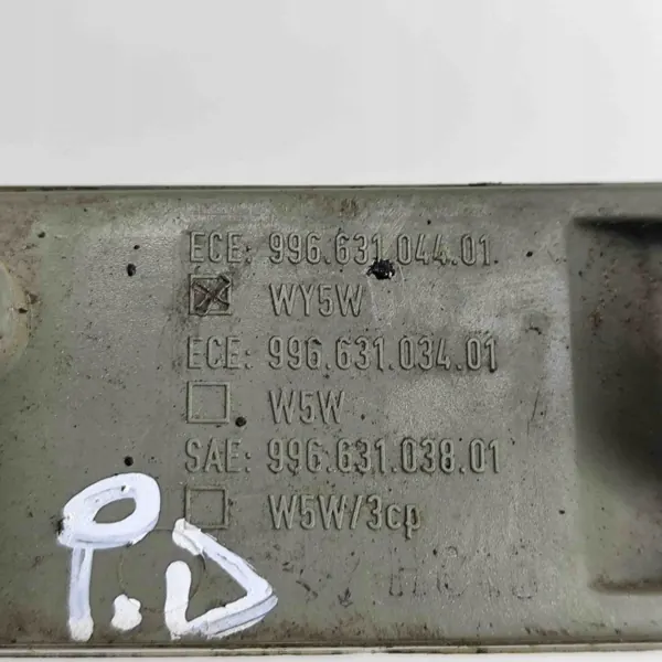 OEM 99663103401 Rechter Kotflügelblinker Porsche 911 image 8
