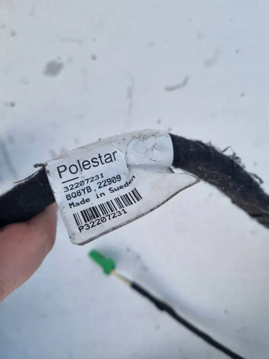 Crochet de Remorquage Polestar 2 OEM 32207226 - Occasion image 5