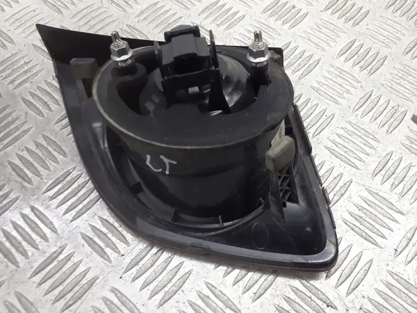 Luz trasera izquierda Volkswagen Golf V Plus 1.9 TDI image 4