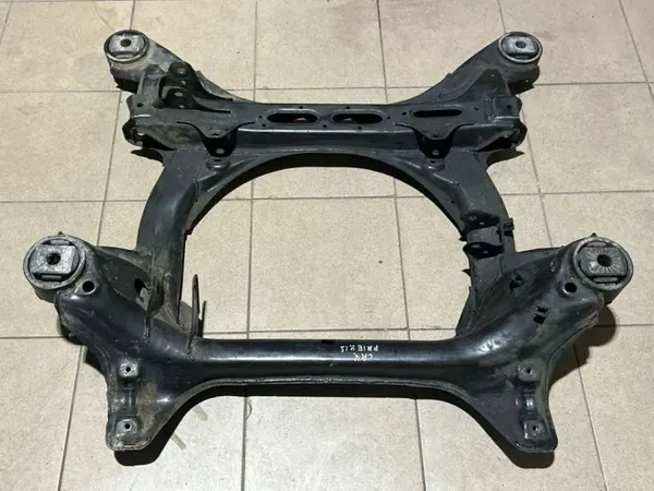 Porsche Cayenne 2014 Framhjulsram OEM 7L0499314C image 2