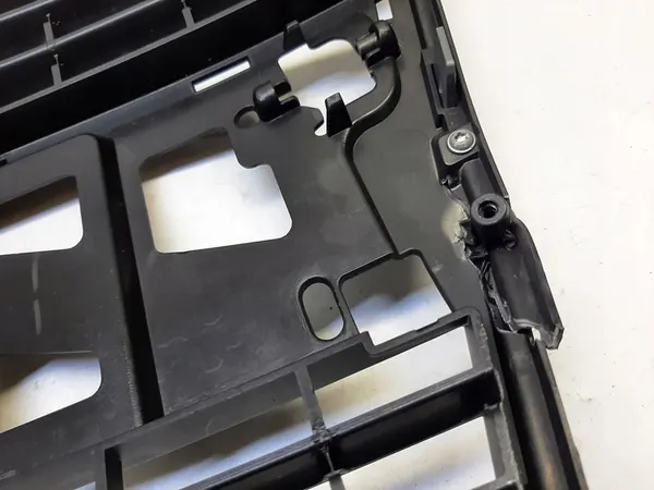 AUDI A6 C6 2004-2008 Grill 4F0853651 image 9