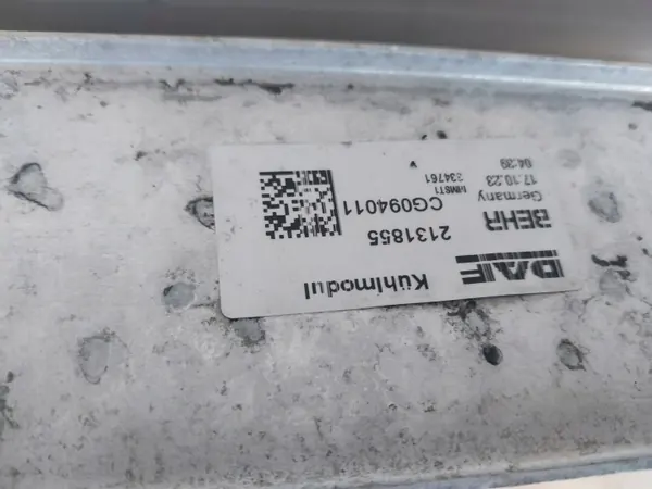 Intercooler DAF XF OEM 2204692 - Usado image 3