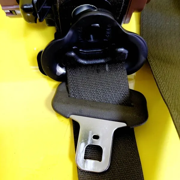 Veiligheidsgordel rechtsvoor Chevrolet Spark 95965240 image 2