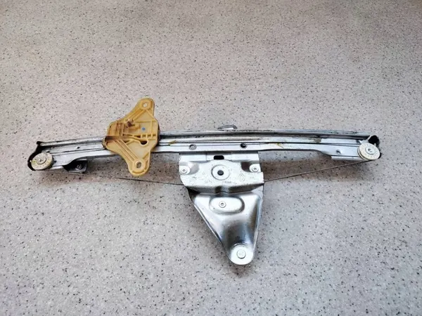 Elevador de vidro dianteiro direito Dacia Duster II OEM 807201952R image 4