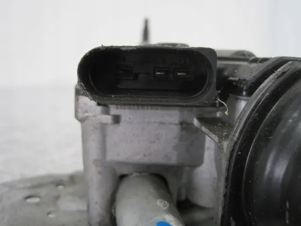 Pyyhkijän moottorin mekanismi VW Passat B7 image 5