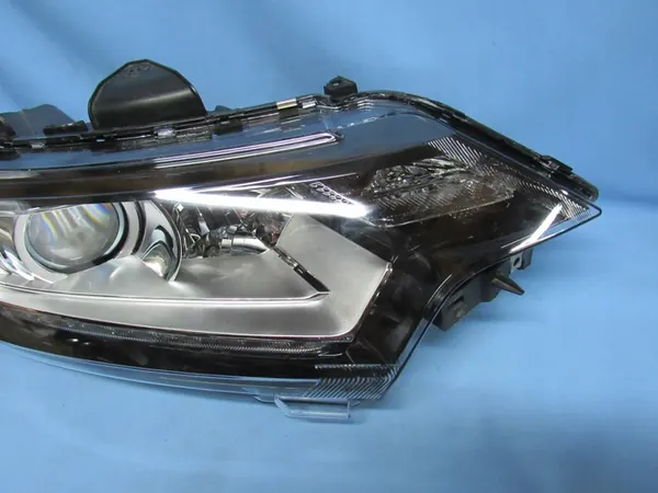 Lente LED derecha Mitsubishi Outlander III image 3