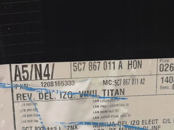 Begagnad Volkswagen OE sidokit set OEM 5C7867012A image 10