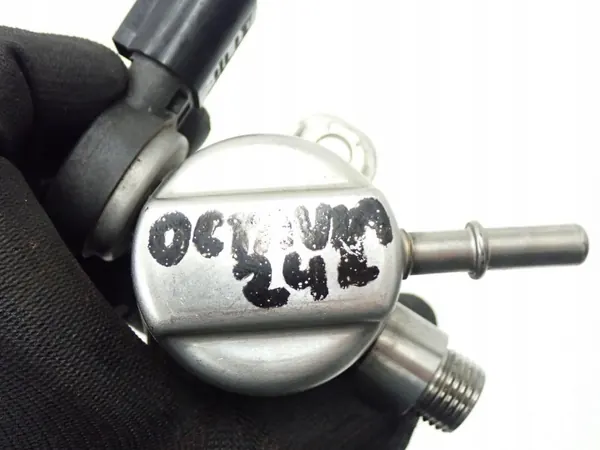 Ruiskutusmäntä OEM 05E127027L Skoda Octavialle image 8