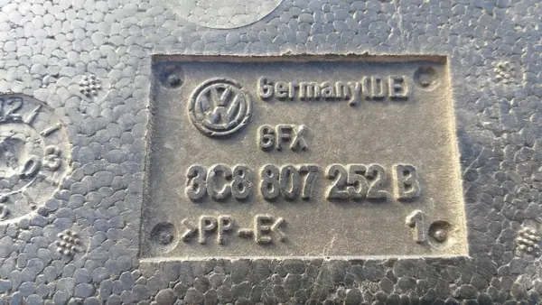 Absorbente parachoques trasero VW Passat CC OEM 3C8807252B image 3