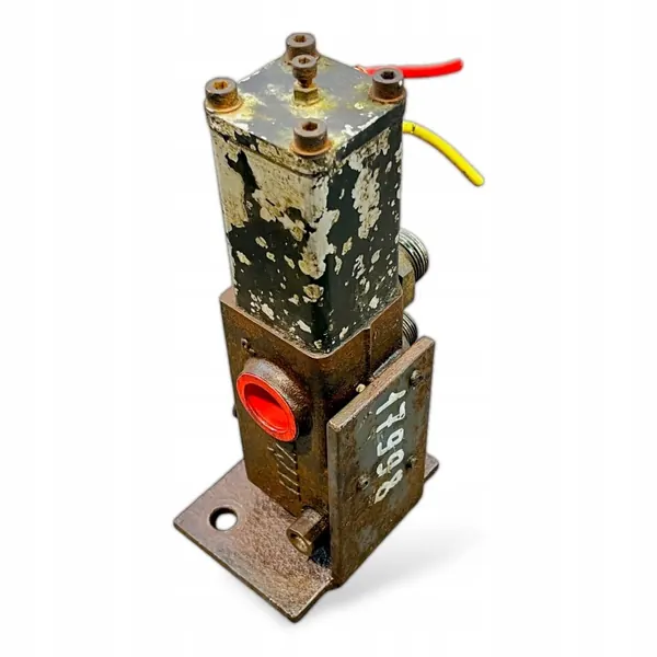 Distributeur hydraulique Volvo OEM 14767317 image 2