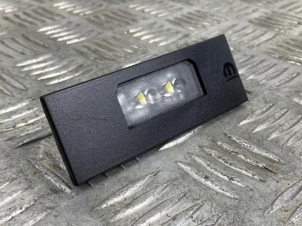 Feu de plaque Jeep Renegade OEM 521285510 image 2