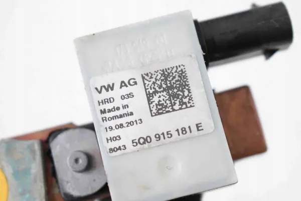 Sensor de gestão de bateria Audi A3 Cabrio OE 5Q0915181E image 5