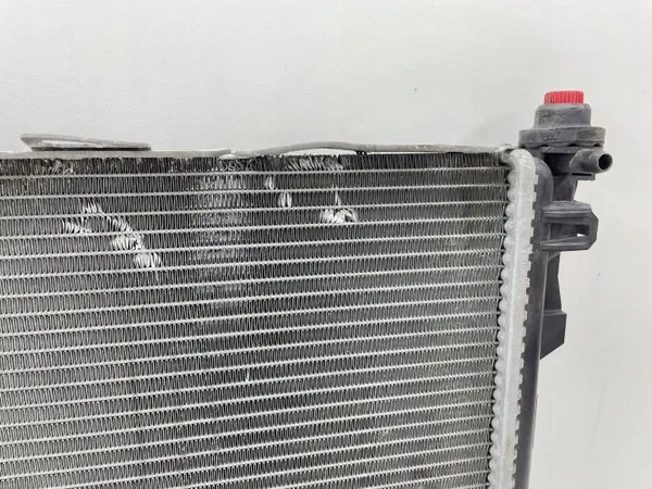 Radiateur d'eau Mercedes C W203 OEM A2035004703 image 10