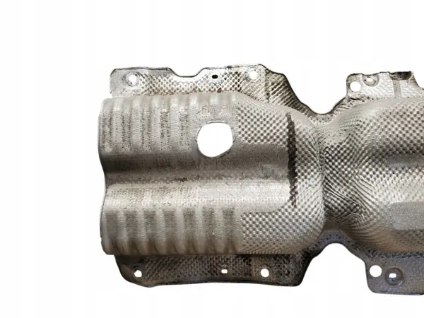Protector térmico escape Audi Q3 2020 OEM 5Q0825613E image 3