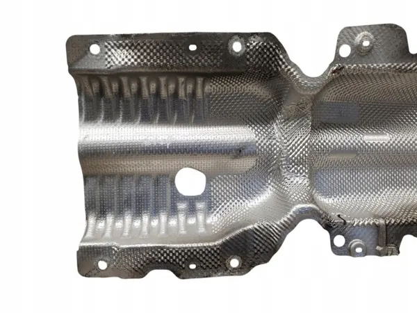 Protector térmico escape Audi Q3 2020 OEM 5Q0825613E image 5