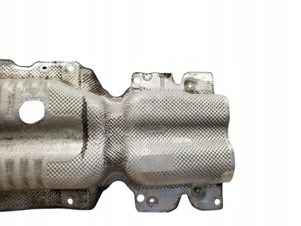 Protector térmico escape Audi Q3 2020 OEM 5Q0825613E image 6