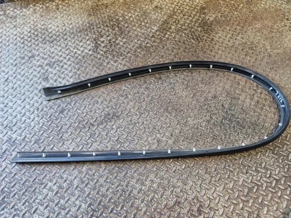 OEM 5NN837119 Revestimiento de pilar B para VW Tiguan Allspace image 6