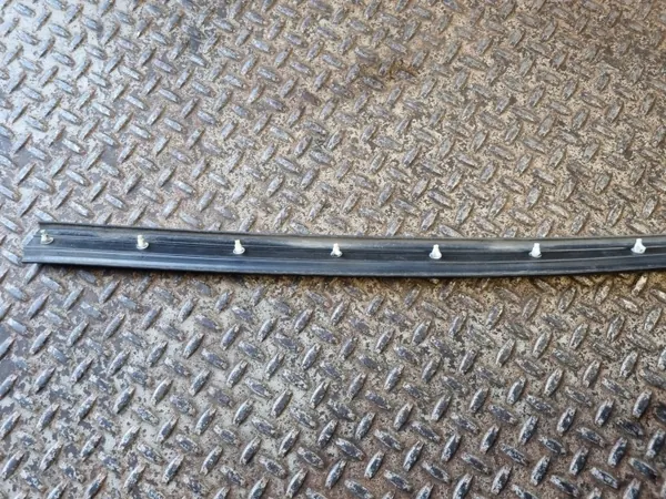 OEM 5NN837119 Revestimiento de pilar B para VW Tiguan Allspace image 9