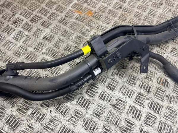 Kraftstoffeinlass Hyundai Kona II 2025 OEM AMD224907 image 3