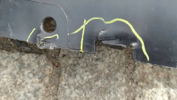 Oikea Etulokasuoja 638320093R Movano Renault Master III image 3