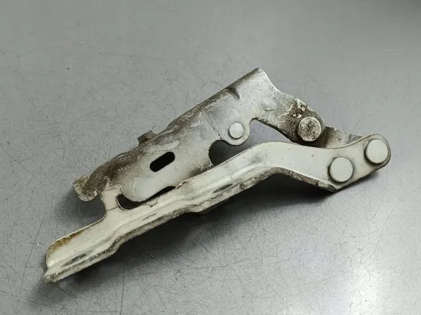 Dobradiça do capô SsangYong Rexton 2017 image 3