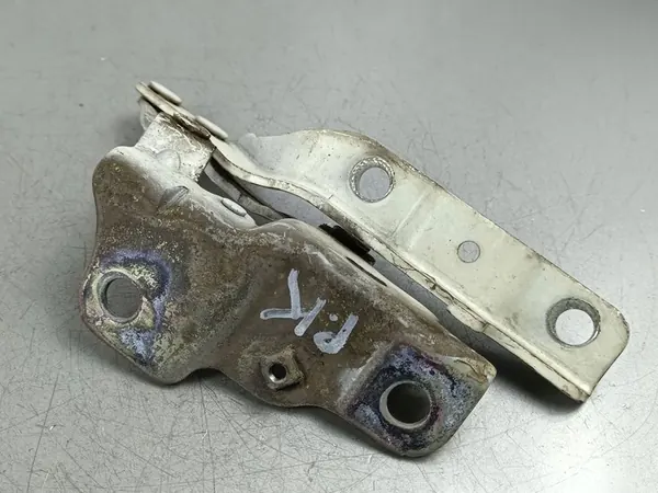 Dobradiça do capô SsangYong Rexton 2017 image 4