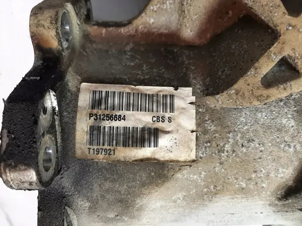 Front Differential VOLVO XC70 II T197921 2.4L diesel 158kW 2012 image 3