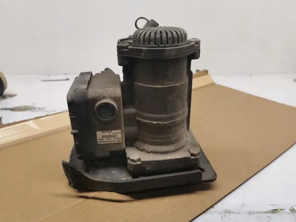 EBS-klep OEM 5010612854 voor Renault Vrachtwagens image 2