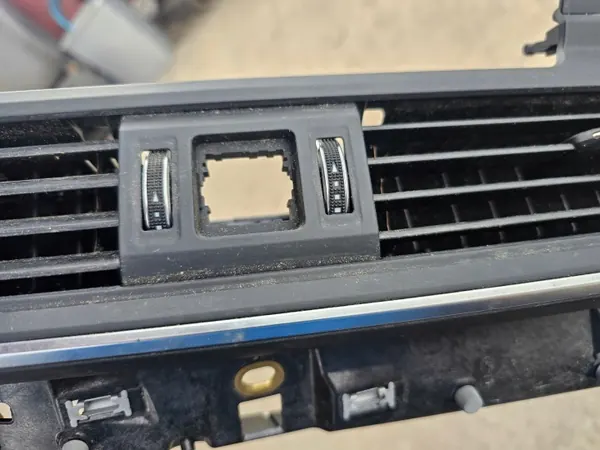 Cadre de Console Audi Q5 OEM 80B820902 image 7