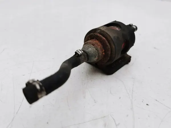 BMW Webasto polttoainepumppu OEM AMD124291 - Käytetty image 3