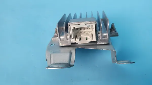 Mercedes EQA 250 21r Servomodul A2439008400 image 4