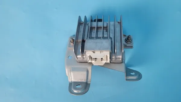 Mercedes EQA 250 21r Servomodul A2439008400 image 6