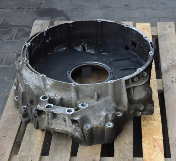 Begagnat DAF OE kopplingshus för XF CF 105 image 3