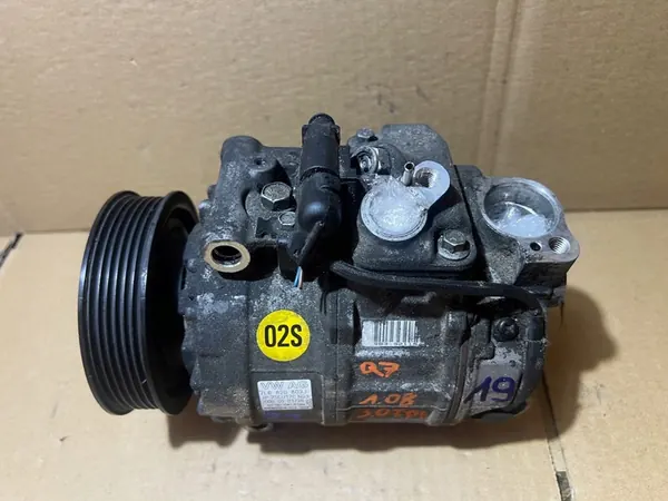 Compressore AC AUDI Q7 4L 3.0 TDI 7L6820803J image 2