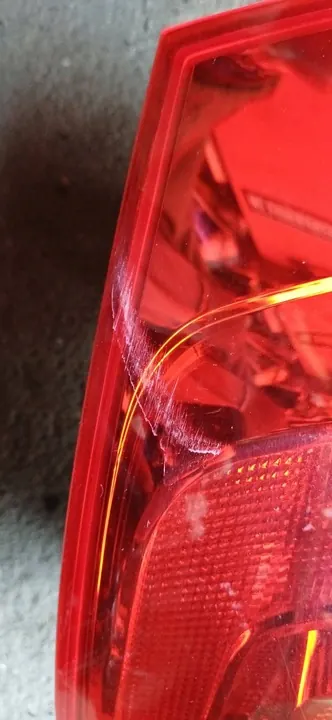 Luz Trasera Izquierda VW Jetta IV image 6