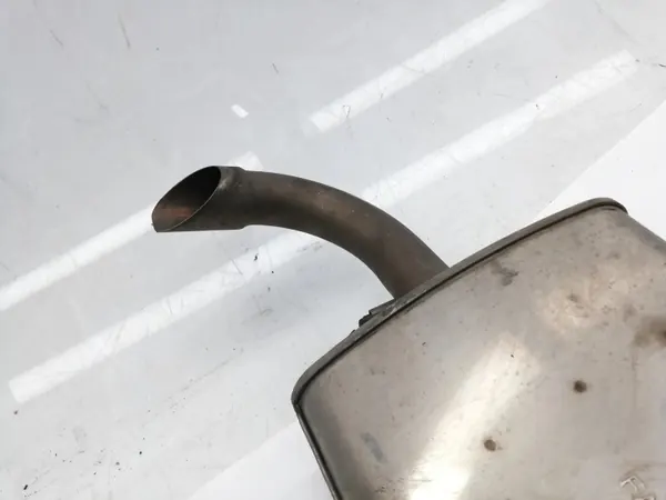 Toyota OE Pakoputken vaimennin OEM 10T48 - Käytetty image 3