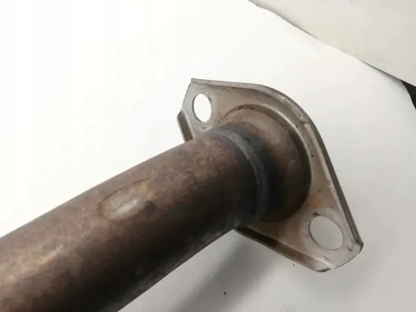 Toyota OE Pakoputken vaimennin OEM 10T48 - Käytetty image 5